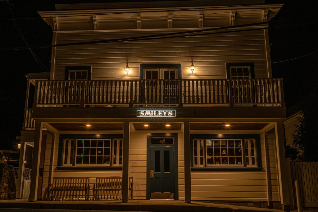 Smiley's Saloon - Bolinas, CA